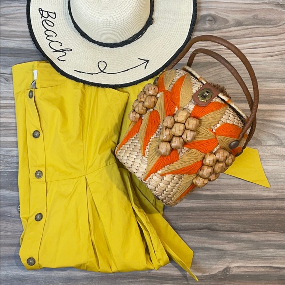 1960s Vintage Straw Raffia Grapes Bucket Bag
